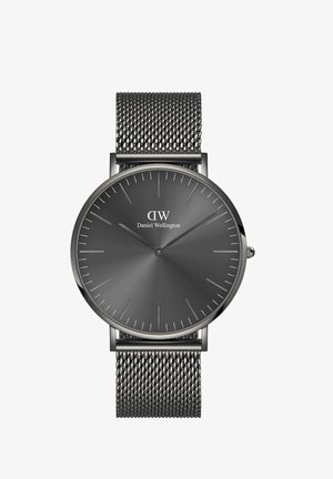 Orologio tondo nero con quadrante grigio, indicatori delle ore minimalisti e lancette silver-tone. Presenta un cinturino in rete di acciaio inossidabile intrecciato.
