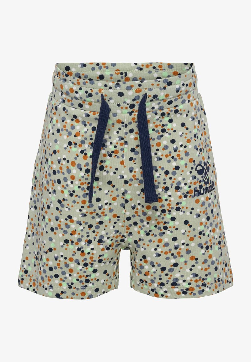 Shorts verts en coton, présentant un motif à pois multicolores avec des cordons de serrage navy et un logo sur le côté gauche.