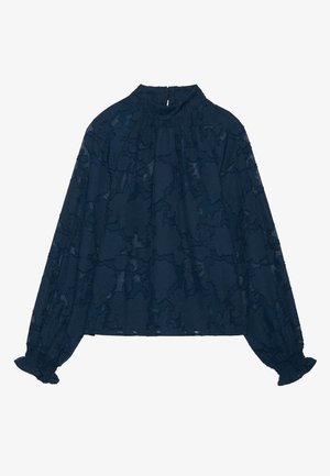 Navyblauwe blouse met bloemenpatroon, hoge halslijn, lange mouwen en ge gathered manchetten, gemaakt van een textuurstof die half-doorzichtig is.