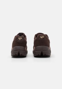 HI-TEC HTS74 SHADOW UNISEX  - Sneakers low - myristica/almond peach/chocolate plum