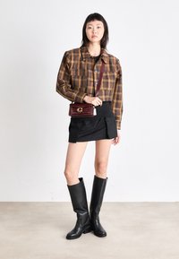 COACH SPAZZOLATO - Sac à main - dark neutral