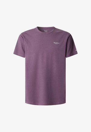 Μωβ βαμβακερό μπλουζάκι με κανονική λαιμόκοψη, κοντά μανίκια και μικρό λευκό λογότυπο στο στήθος. Μαλακή υφή με κλασική εφαρμογή.