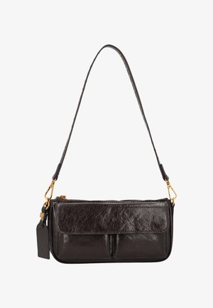 Kleine donkerbruine leren schoudertas met gouden gespen, voorvak met klep en afneembare band met label.