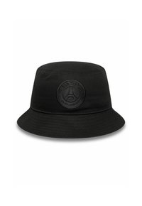 Cappello a secchiello nero in tessuto con parte superiore arrotondata e ampia visiera. Presenta un logo circolare in rilievo con la scritta "PARIGI" e un design della Torre Eiffel.