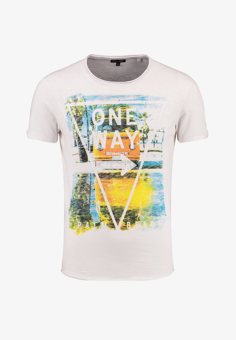 T-shirt blanc à manches courtes avec un graphisme coloré d'une camionnette Volkswagen jaune, des palmiers, et le texte "ONE WAY" et "PALM BEACH".