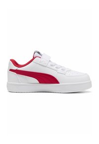 Weiße synthetische Sneakers mit roten Akzenten und strukturierten Seitenpaneelen. Mit einem Klettverschluss und traditionellen Schnürsenkeln, im Low-Top-Design.