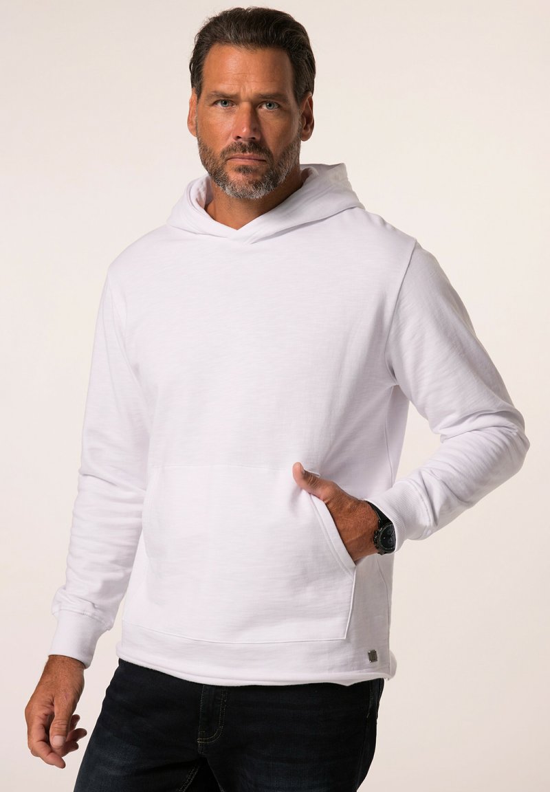 Weiße Kapuzenjacke mit einer Fronttasche, langen Ärmeln und einer Kordelzugkapuze. Glatte Textur, fertige Säume und ein kleines Logodetail am Saum.
