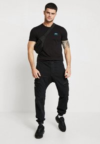 Alpha Industries SMALL LOGO - T-Shirt basic - black/blue