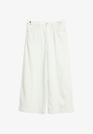 Białe, szerokie, krótkie spodnie z szlufkami na pasek, guzikiem z przodu, zamkiem błyskawicznym i projektem z pięcioma kieszeniami.