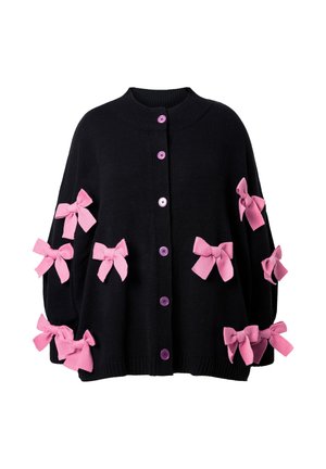 Schwarze Strickjacke mit sieben rosa Stoffschleifen, einem runden Halsausschnitt und lila Knöpfen an der Vorderseite. Weicher Stoff, entspannter Schnitt.