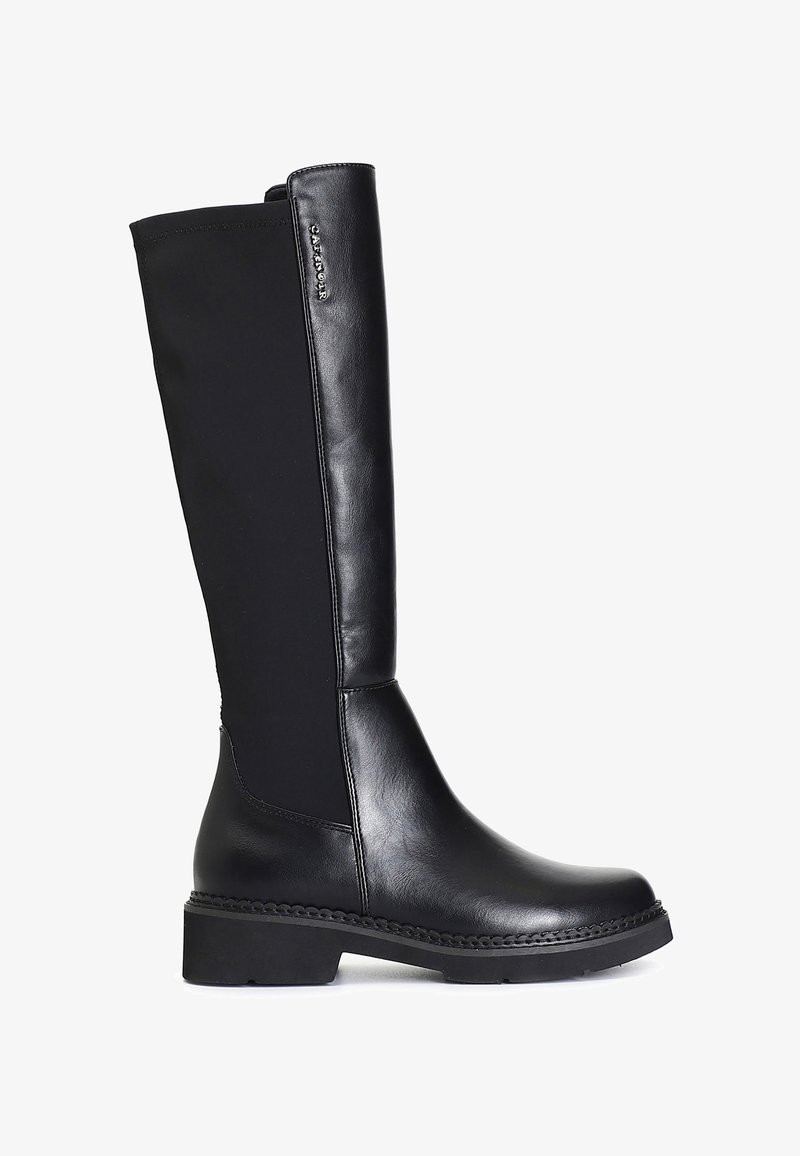 Botte noire à hauteur de genou, combinant cuir lisse et matériau extensible. Semelle épaisse avec un détail tressé le long du bord.