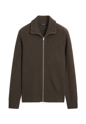 Maglione marrone a coste con colletto ripiegato e cerniera completa. Presenta una texture in maglia e maniche lunghe. Tessuto morbido con una forma aderente.