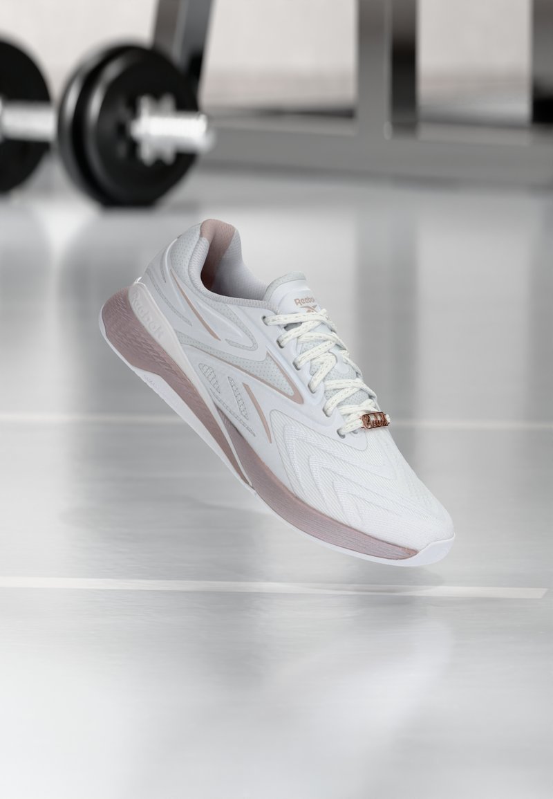 Reebok NANO X5 EDGE - Training shoe - white/muted mauve/white - Zalando ...