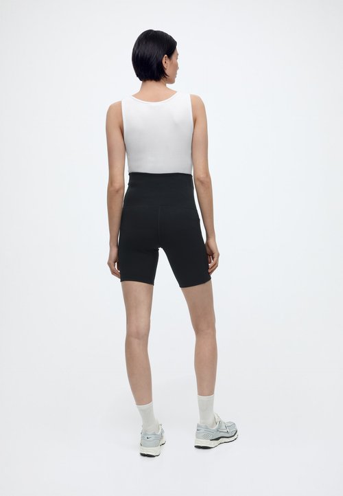 Nike (M) One — foto 3