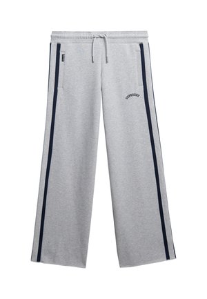Pantalones de chándal de pierna ancha grises con franjas laterales en navy, cinturilla elástica, cierre con cordón y dos bolsillos laterales. Logo "Superdry" en la cadera.