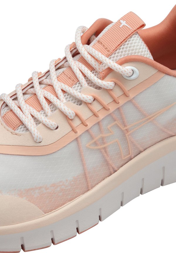 Trainers - peach3