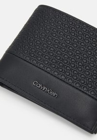 Calvin Klein NANO MONO BIFOLD COIN - Portafoglio - black