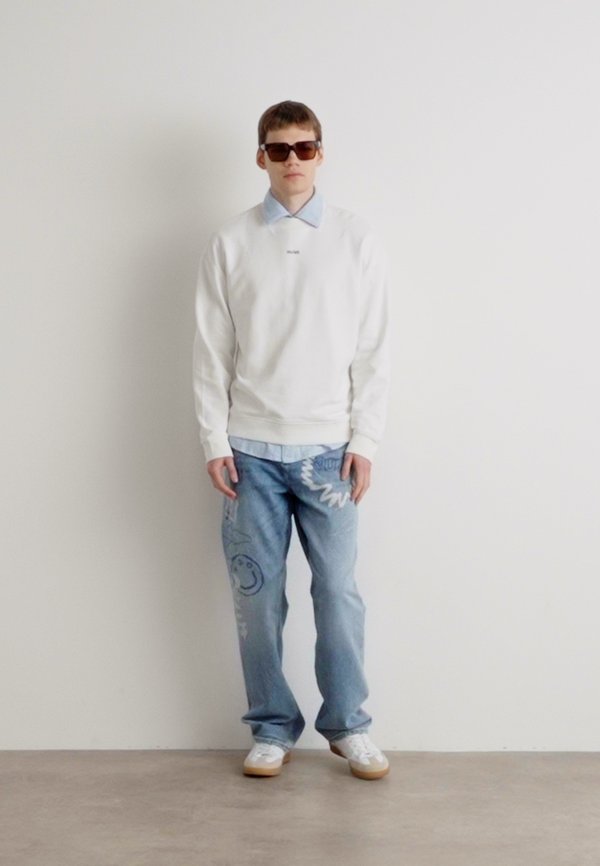 DAPOCREW - Sweatshirt - weiß3