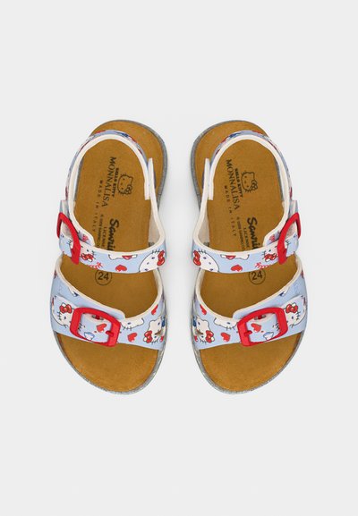 Παιδικά σανδάλια με μοτίβα Hello Kitty και καρδιές, ανοιχτού γαλάζιου χρώματος λουριά, κόκκινες αγκράφες και ταμπά πέλματα, μέγεθος 24.