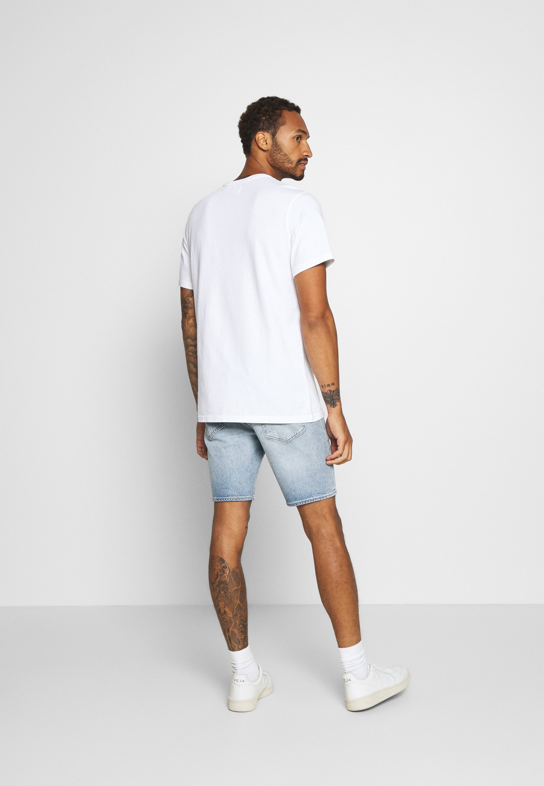 levi's 501 hemmed shorts