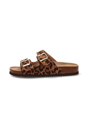 Sandalia tipo slide marrón con estampado de leopardo, dos hebillas plateadas ajustables y suela plana de corcho sobre fondo blanco.