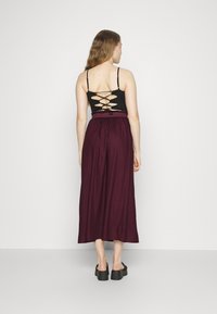 ONLY ONLVENEDIG PAPERBAG LONG SKIRT - Saia comprida - winetasting