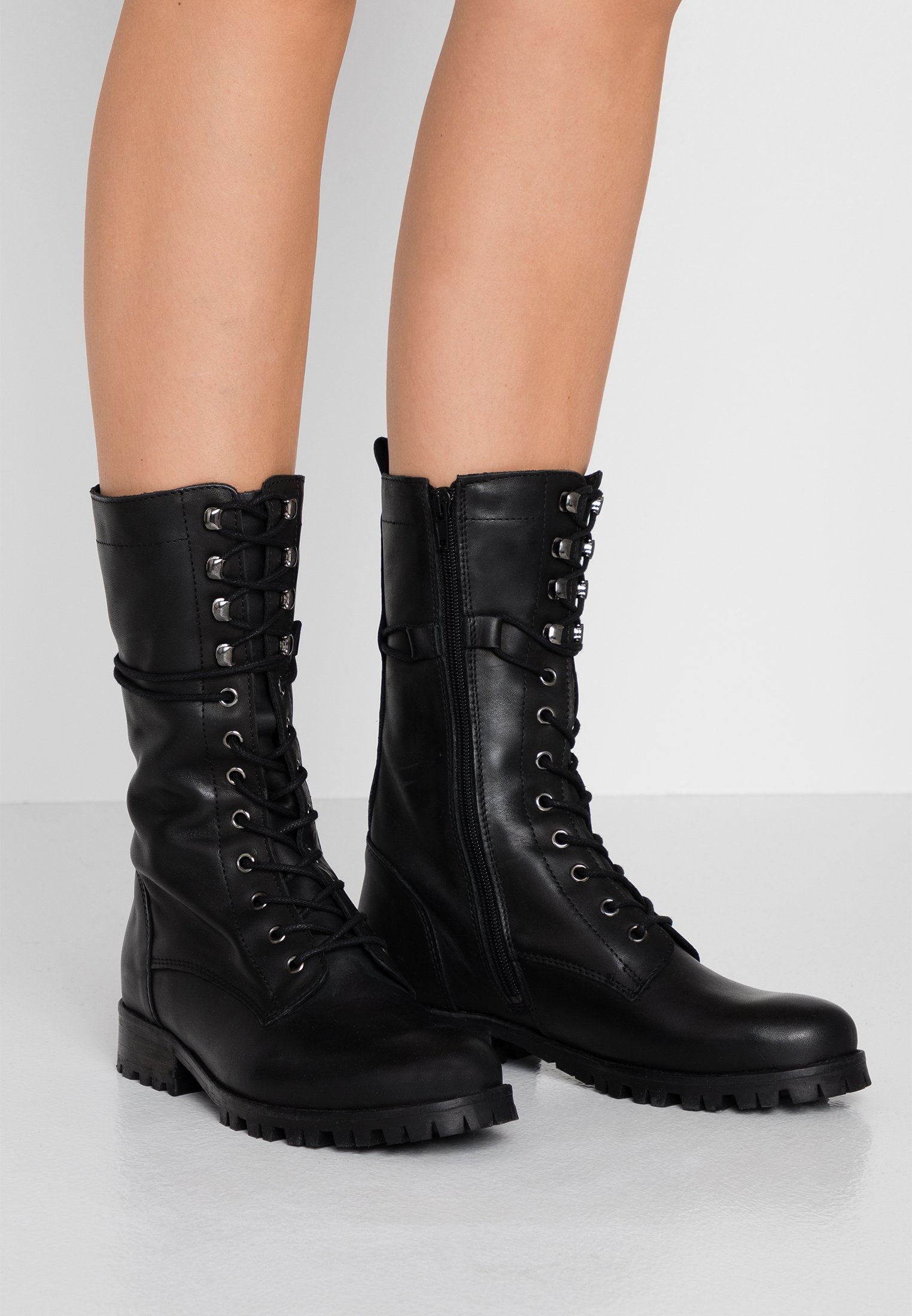 bottines zign a lacet noir bottines zign a lacet noir