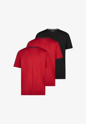 Sæt med tre crew neck-t-shirts i rød og sort, arrangeret i en forskudt stak på en hvid baggrund.