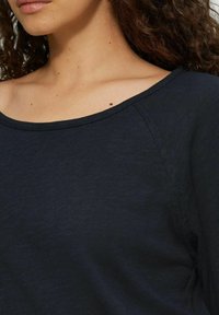 s.Oliver Langarmshirt - navy