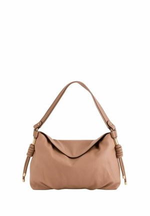 Miękka torebka z jasnobrązowej skóry z jednym paskiem na ramię, z węzłowymi zdobieniami po bokach i złotymi metalowymi akcentami.