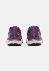 ASICS Scarpe da corsa su strada - purple
