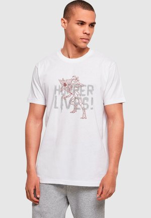 STRANGER THINGS - HOPPERS LIVE - Print T-shirt - white