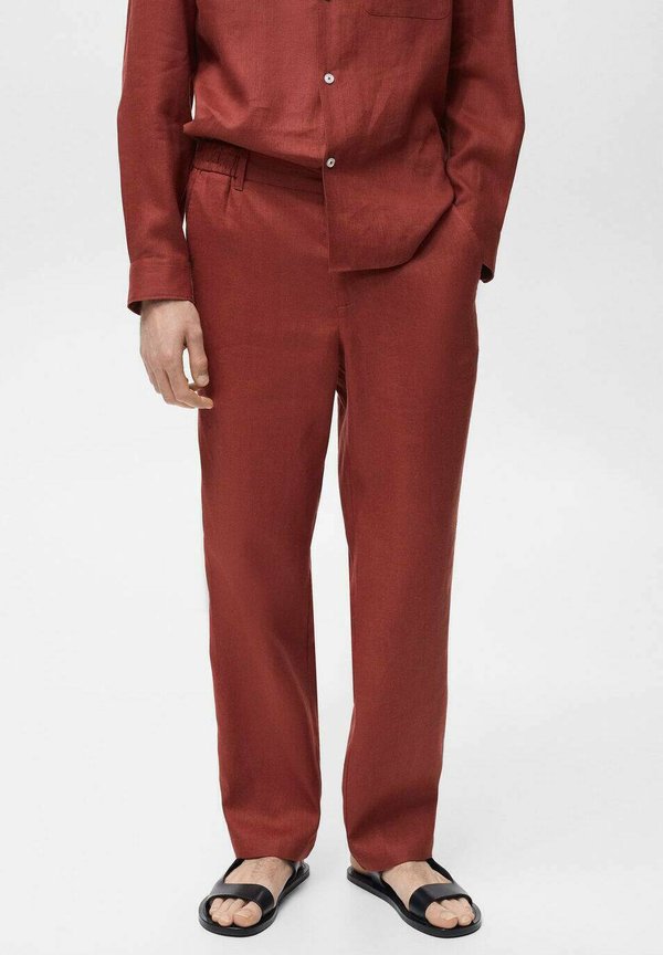 WITH ELASTIC WAISTBAND - Trousers - bordeaux