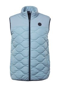 Světle modrá péřová vesta s vysokým límcem, s prošívaným vzorem a námořnickým zipem. Obsahuje kulaté logo na levé straně hrudi.