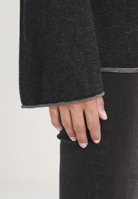 edc by Esprit Trui - black