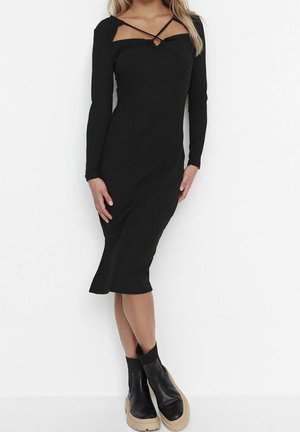 Trendyol, Robe fourreau - black