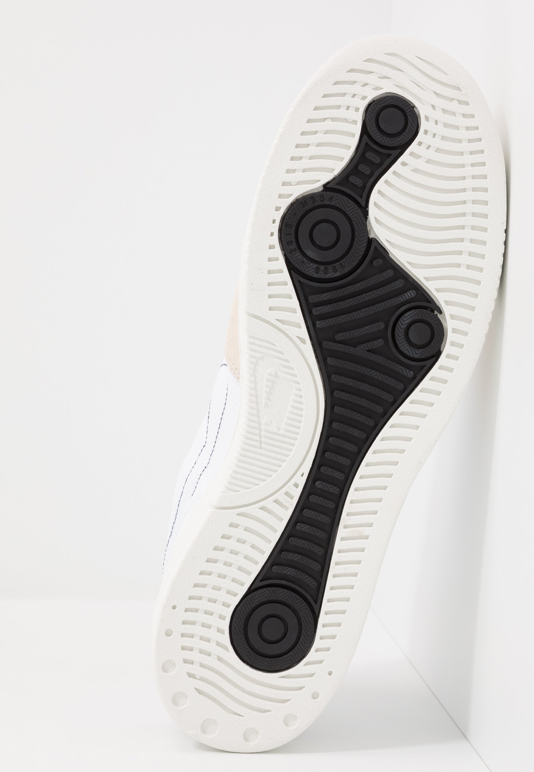Nike Sportswear SQUASH TYPE - Sneakers laag - summit white/white/black/vast  grey/light orewood brown/platinum tint/wit - Zalando.nl