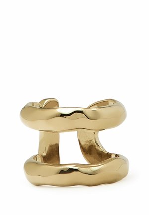 Dicker, glänzender Goldring mit offenem Design, der zwei parallele, leicht wellige Bänder zeigt, die durch vertikale Seiten verbunden sind.