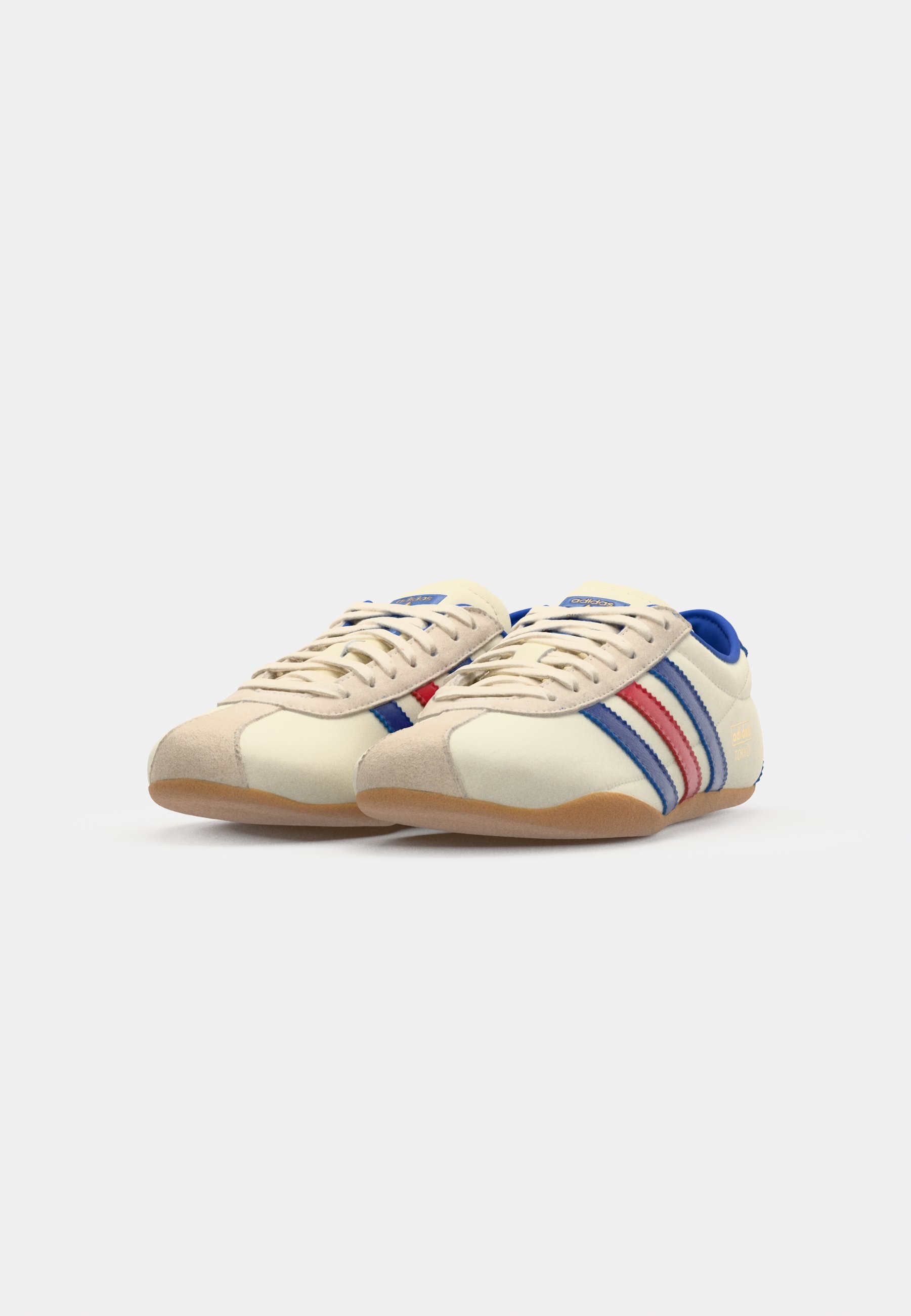 adidas white blue and red stripe courtset trainers