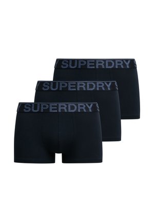 Tre par sorte bomuldsboxershorts med en blå elastisk talje med "SUPERDRY" branding. Glat texture og tætsiddende design.