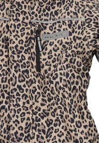 Leopardenmuster-Jacke in Beige und Schwarz, mit einer Reißverschluss-Tasche, elastischem Bund und grauen Akzenten für Stil und Funktionalität.