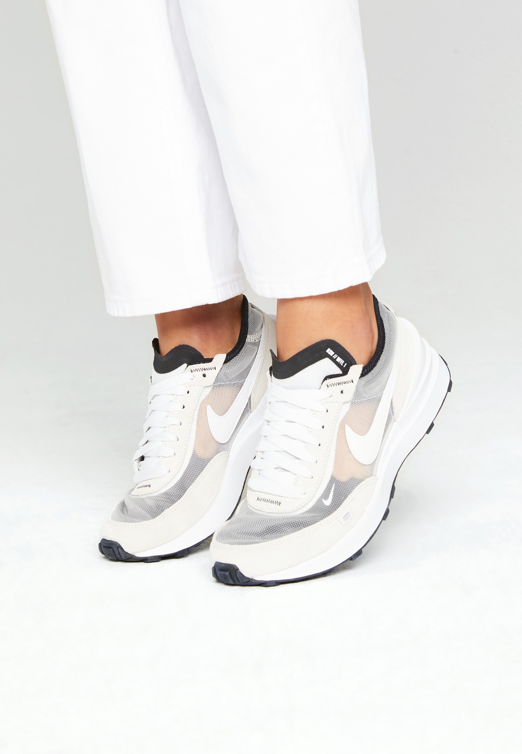 Nike Sportswear Zapatillas - summit white/white/black/orange/blanco