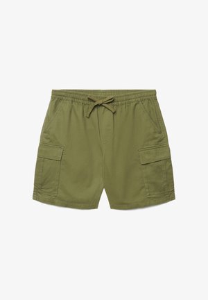 Olivgrüne Cargo-Shorts für Herren mit elastischem Bund, Kordelzug, seitlichen Cargotaschen mit Klappen und vorderen Eingrifftaschen.