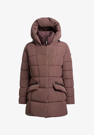 Mauve krāsas siltināta ziemas jaka ar augstu apkakli, regulējamu kapuci, priekšējo rāvējslēdzi un ar rāvējslēdzēju aizveramiem kabatām uz baltā fona.