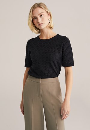 Základné tričko - black