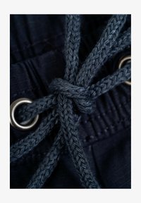 Seleccionado, midnight indigo