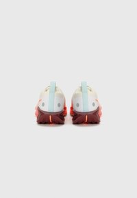 Nike Performance REACTX PEGASUS 5 GTX - Løbesko trail - sail/hyper crimson/glacier blue/dark team red/silt red
