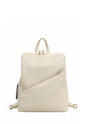 Cremefarbener Leder-Rucksack mit geometrischem Design, ausgestattet mit einem Haupt-Reißverschlussfach, einem oberen Griff und einer seitlichen Reißverschlusstasche.
