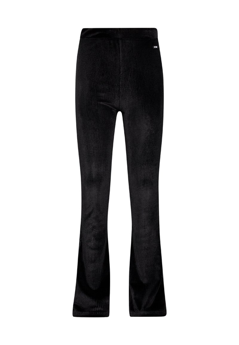 Černé žebrované kalhoty s rozšířenými nohavicemi a elastickým pasem. Měkká textura s vertikálními pruhy a malou nášivkou poblíž pasu.