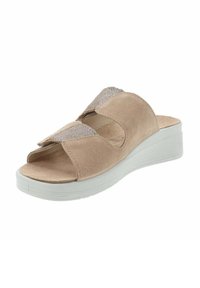 Sandalo in suede beige con due cinturini regolabili in velcro, suola bianca a zeppa e soletta morbida e testurizzata. Design open-toe.